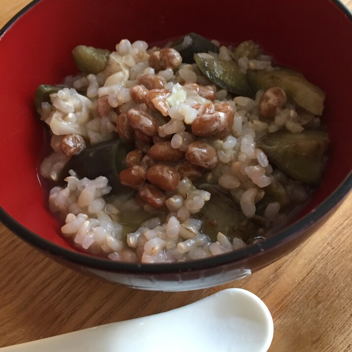 子どもの朝ごはんに なすと納豆雑炊 レシピ 作り方 By のこ311 楽天レシピ